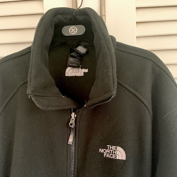 Men’s North Face black fleece front zip jacket - Picture 1 of 5